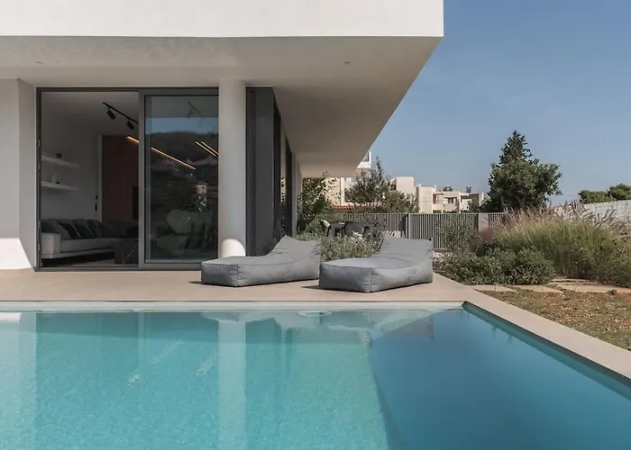 Seaside Villa With A Pool