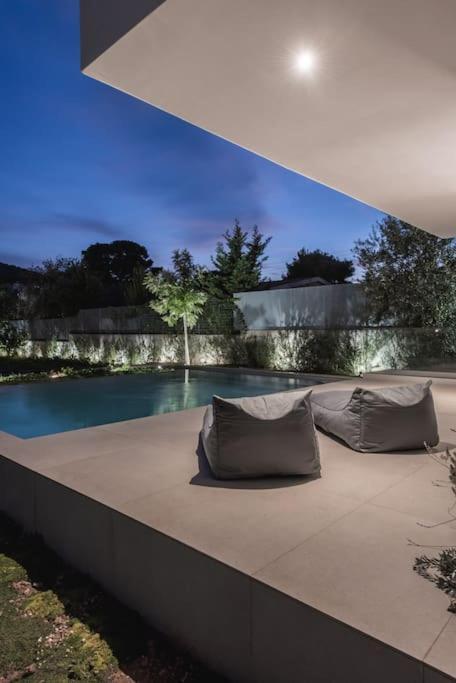 Seaside With A Pool Villa